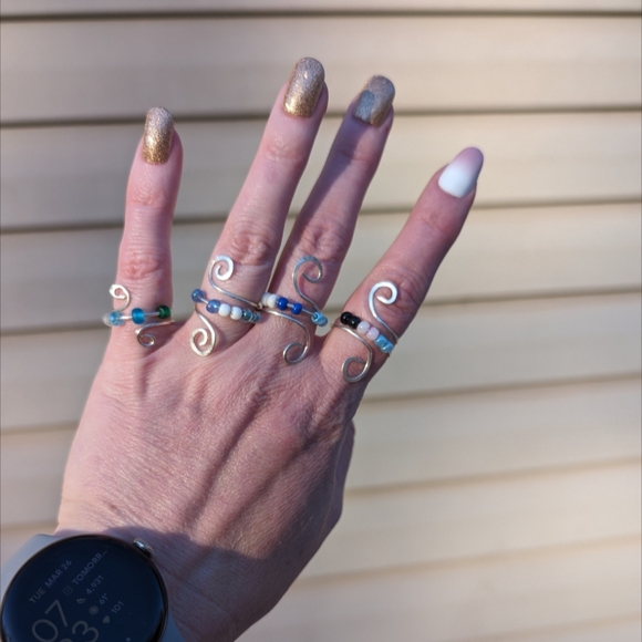 HANDMADE Anxiety Worry ring 360 glass beads fidget adjustable swirl meditation - Picture 5 of 9